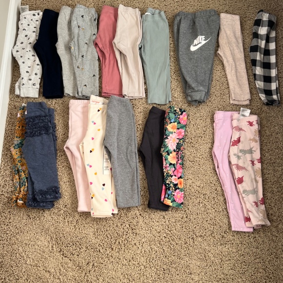LOT H&M, Disney Gap, Nike, Carters - Picture 2 of 4